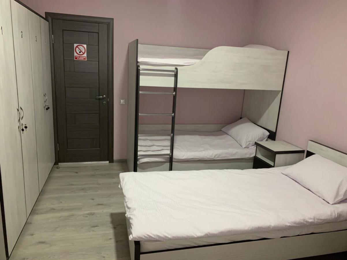 Guest House Max คเมลไนป์สกาเย ภายนอก รูปภาพ